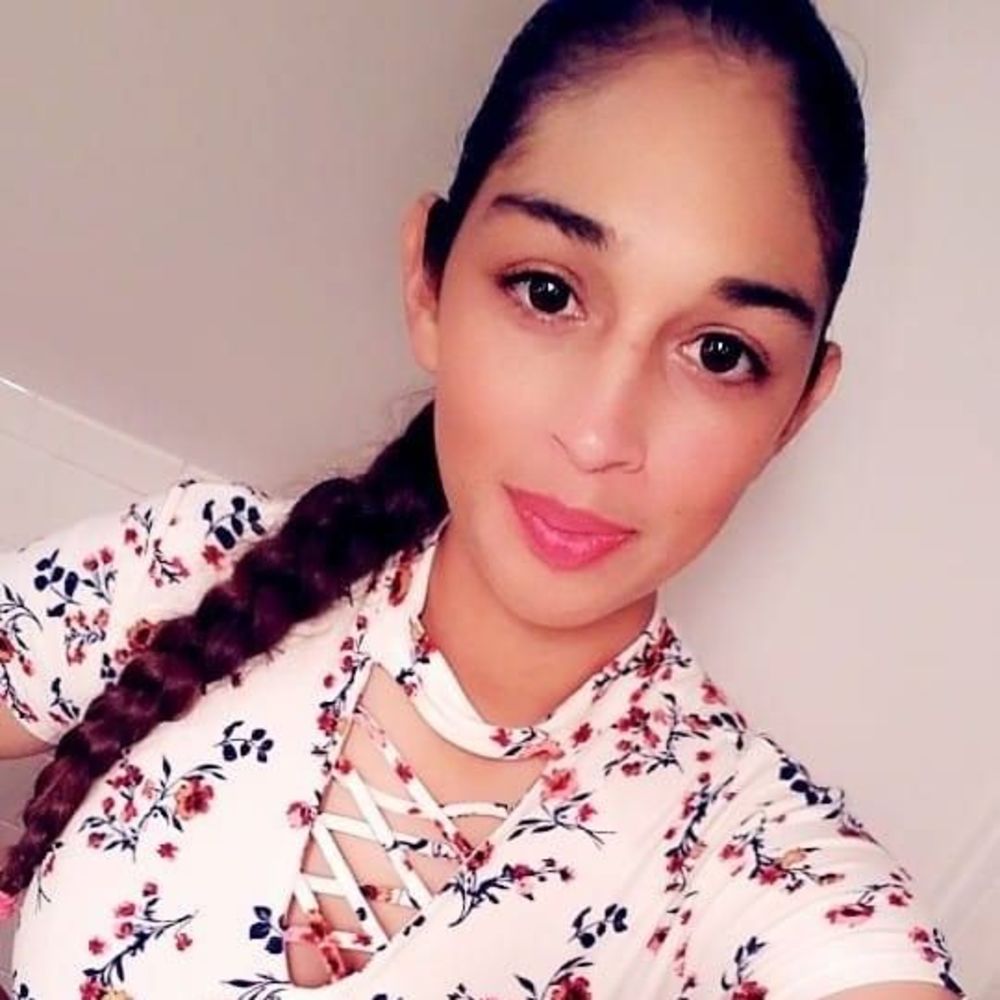 Meet your Posher, Monica